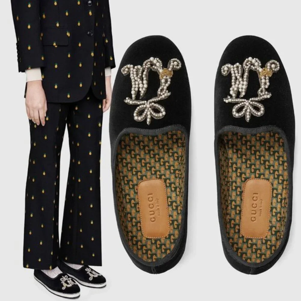 NIB Authentic Gucci Velvet Embellished Loafer In Black
